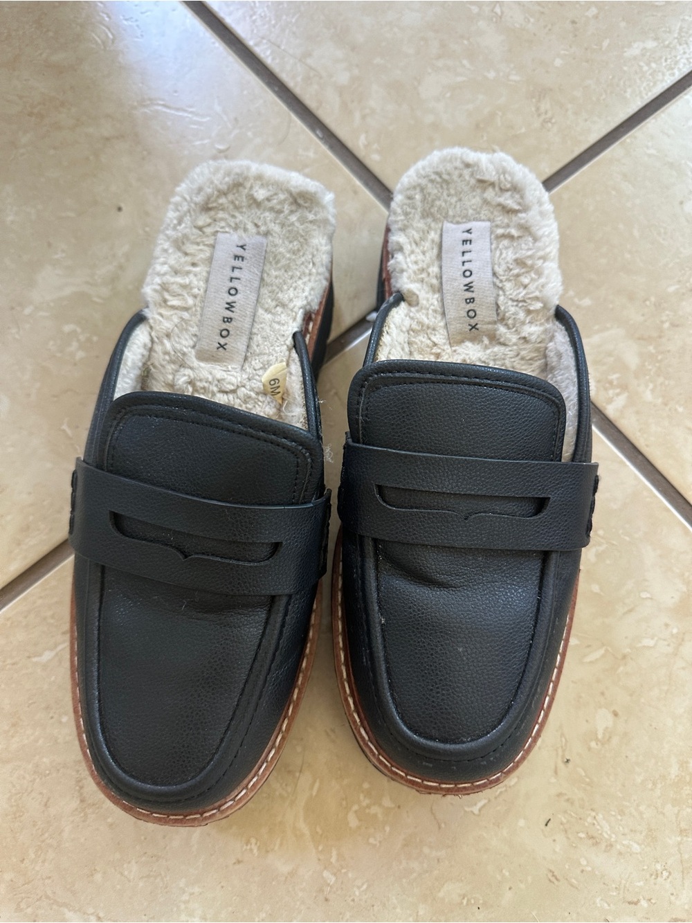 Yellow Box stylish Black Mule
